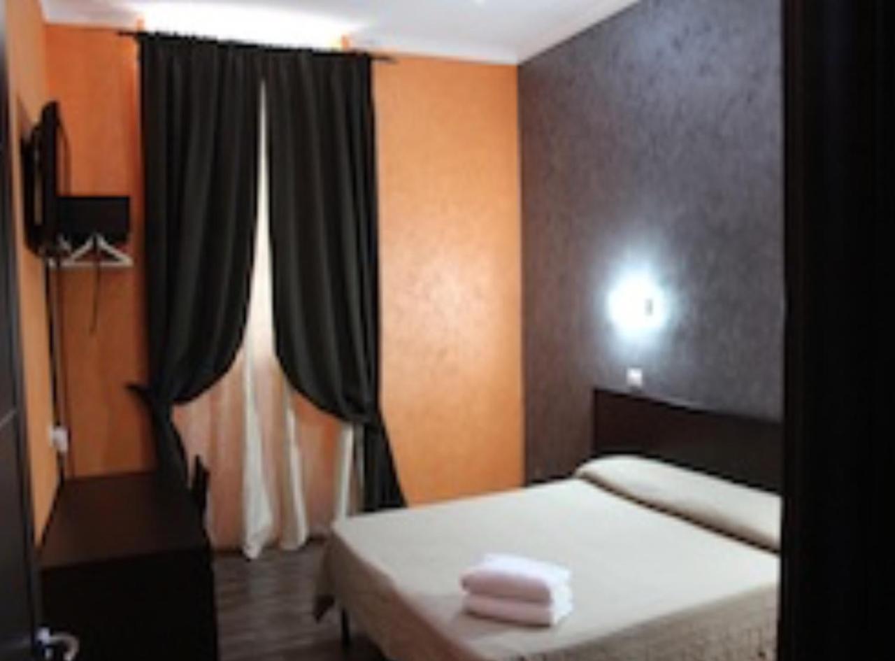Caput Mundi Hotel Рим Екстериор снимка