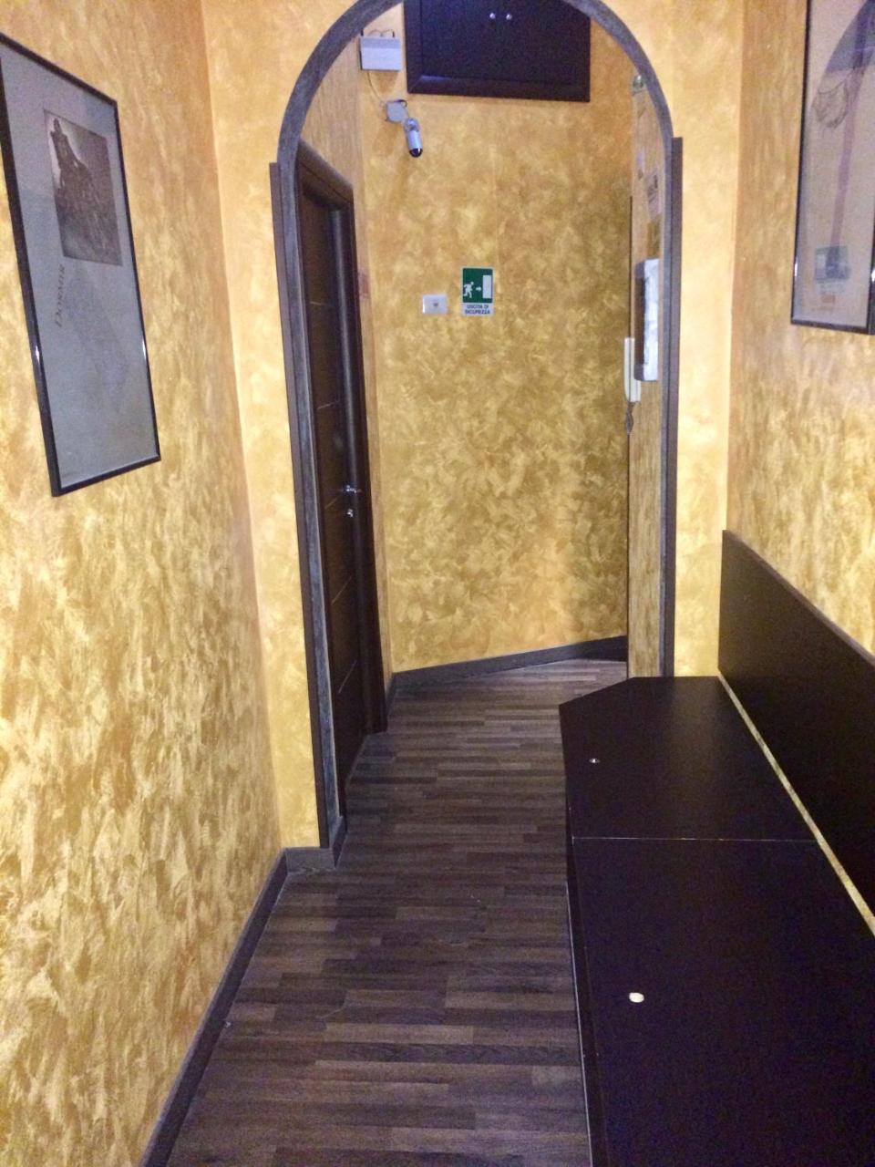 Caput Mundi Hotel Рим Екстериор снимка