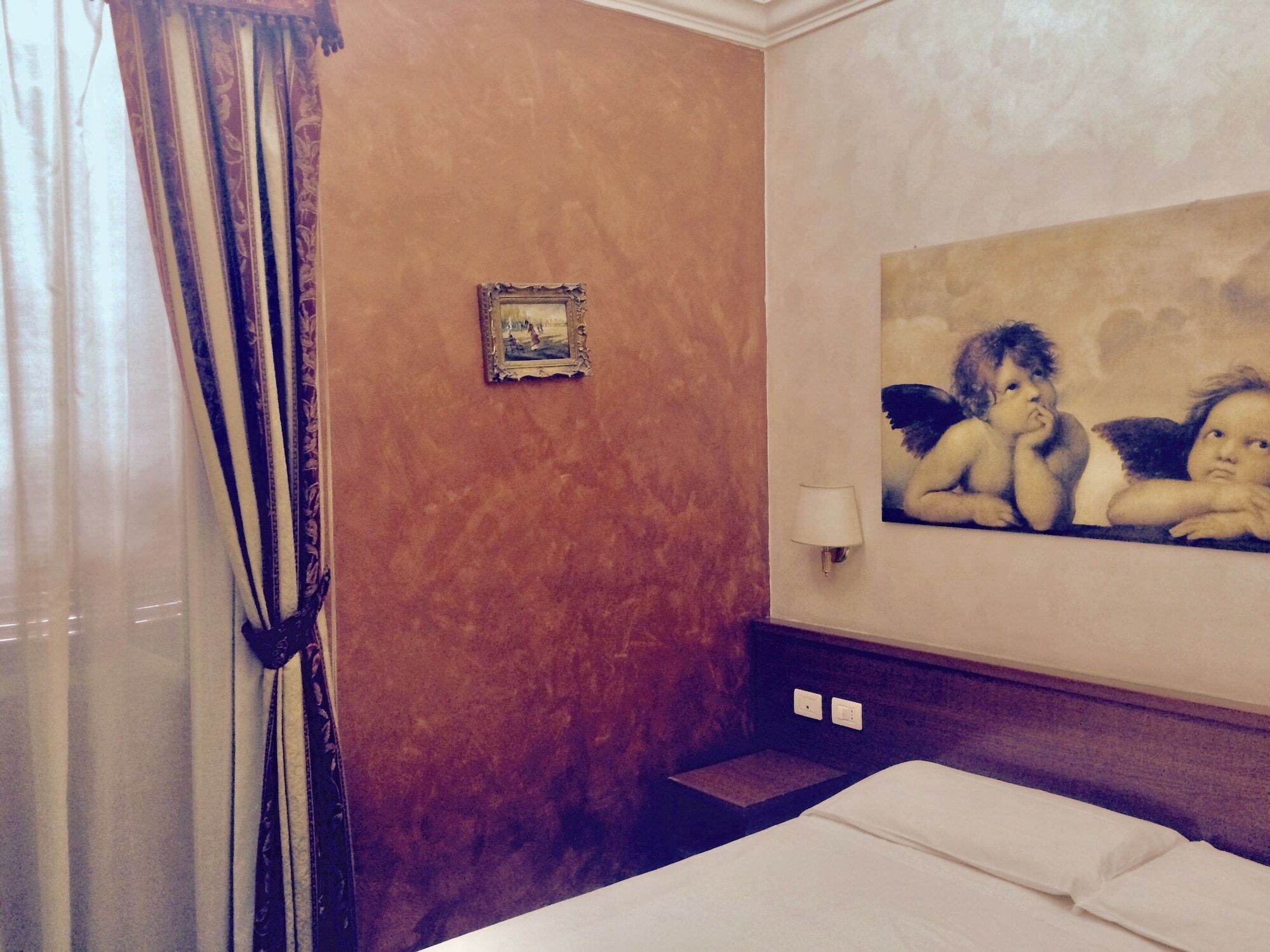 Caput Mundi Hotel Рим Екстериор снимка
